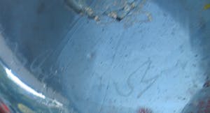 Niet of onleesbaar gesigneerd - Studio glazen vaas blauw met rode glaspoeders kopen? Bied vanaf 1!
