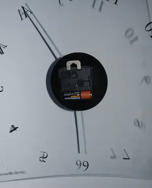 Jan des Bouvrie - Glazen design klok - geluidloos kopen? Bied vanaf 65!