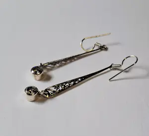 Nieuwe fijne, opengewerkte zilveren oorbellen met zirikonia kopen? Bied vanaf 40!