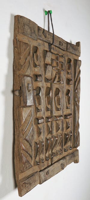 Dogon - Rijkelijk gedecoreerd houten graandeurtje kopen? Bied vanaf 1!