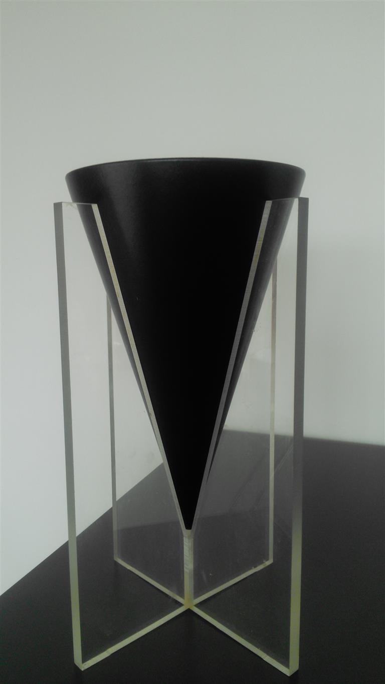 Koninklijke Tichelaar Makkum - Bert Pompe : vaas FARA , Makkum verkocht voor € 35!