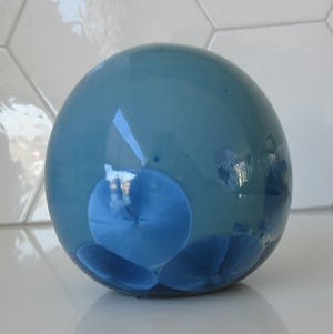 Peter Selhorst - Keramisch bol object met blauw kristalline glazuur kopen? Bied vanaf 1!