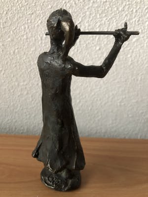 Corry Ammerlaan - Prachtig beeldje " MEISJE MET FLUIT " kopen? Bied vanaf 25!