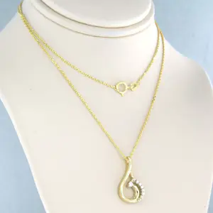 14k gouden collier met hanger met briljant geslepen diamant tot. 0,07ct kopen? Bied vanaf 300!