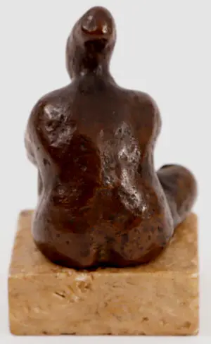 Theo van de Vathorst - Bronzen sculptuur: Zittend naakt kopen? Bied vanaf 275!