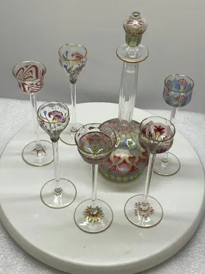 Theresienthal Crystal Factory - Glazen Jugendstil karaf met 6 likeurglaasjes kopen? Bied vanaf 1000!