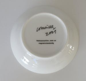 Corneille - Vier porseleinen onderzetters en een kopje kopen? Bied vanaf 28!