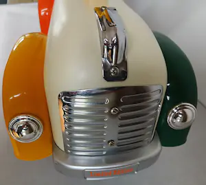 Dick Bruna - LIMITED EDITION - Loopauto Nijntje 60 jaar (zo goed als nieuw) kopen? Bied vanaf 20!
