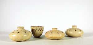 Carla van Ouwenaller - Aardewerk, Lot opengewerkte objecten verkocht voor € 35!