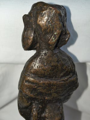 Brons (Onbekend) - Oud bronzen beeld , “Vrouw” – Uit nalatenschap van Herman van den Eerenbeemt kopen? Bied vanaf 1!