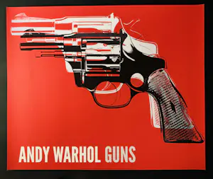 AcheterAndy Warhol - Guns., C.1981-82 White and Black on Red (2013)? Enchérissez de 89!