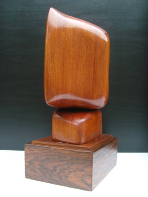 Dolf Breetvelt - Abstracte sculptuur in hout kopen? Bied vanaf 825!