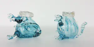 Yvon Trossèl - Twee glazen blauwe muisjes kopen? Bied vanaf 100!