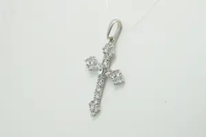 30 - Fraai vormgegeven 14 karaat wit-gouden  kruis hanger met zirkonia kopen? Bied vanaf 130!