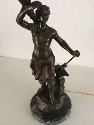 Curiosa - Charles Ruchot. Tafellamp .Smid kopen? Bied vanaf 75!