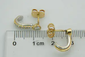 74- Fraaie set bicolor 18krt goud & diamanten oorstekers -ca.0.40ct diamant kopen? Bied vanaf 280!