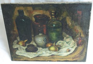 Niet of onleesbaar gesigneerd - Olieverf op doek, Stilleven met uien en flessen – gesigneerd kopen? Bied vanaf 10!
