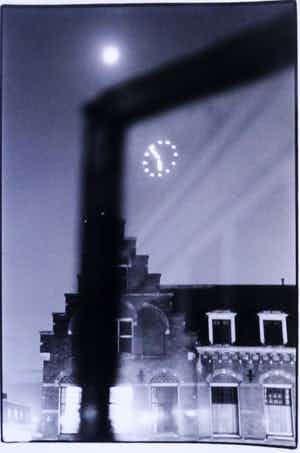 Helena van der Kraan - Maan en Klok verkocht voor € 1!