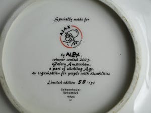 Plateelfabriek Schoonhoven N.V. - Porseleinen bord , AJAX - 2005 – doorsnede 27,5 cm kopen? Bied vanaf 1!