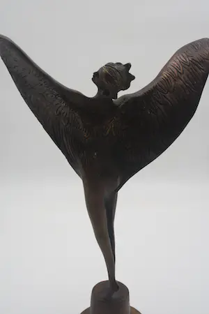 Niet of onleesbaar gesigneerd - Zwaar Antiek Bronzen Bescherm Engel Spirit Of Extace (1900) kopen? Bied vanaf 1!