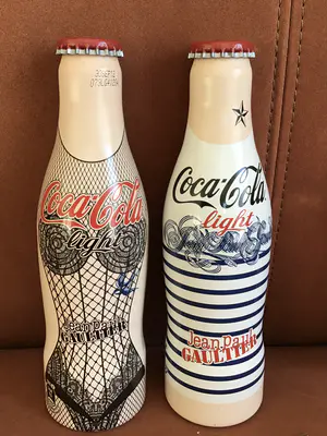 Jean Paul Gaultier - Marc Jacobs, Karl Lagerfeld design flessen en Coca Cola glazen kopen? Bied vanaf 1!