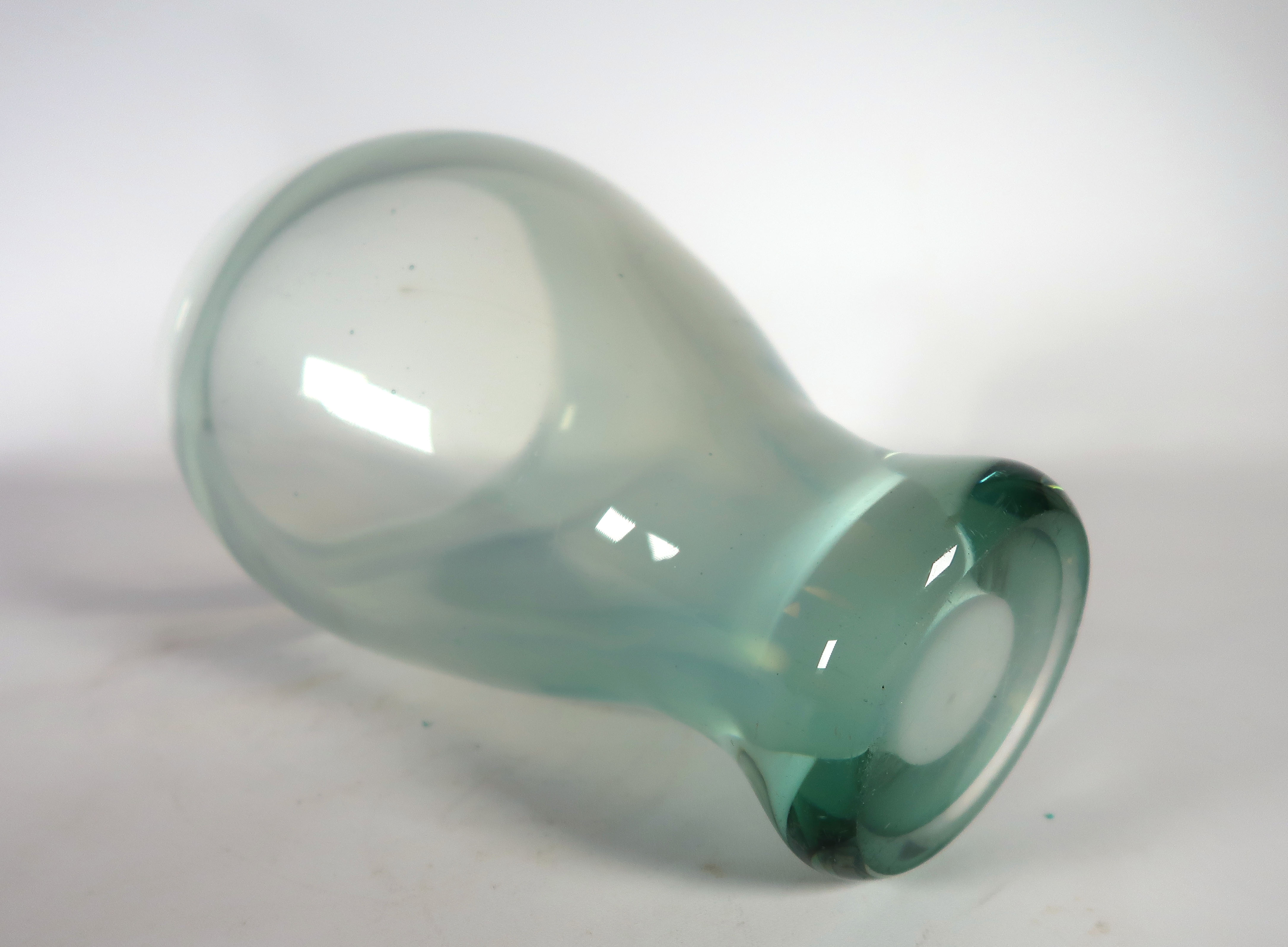 Niet of onleesbaar gesigneerd - Glas, Vaas kopen? Bied vanaf 1!