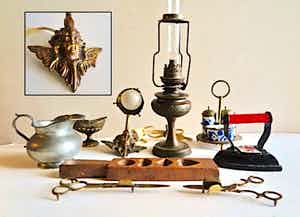 Collectie klein antiek (9): Engeltjeslampje, Olielamp, Kaarslontenknippers etc. verkocht voor € 1!