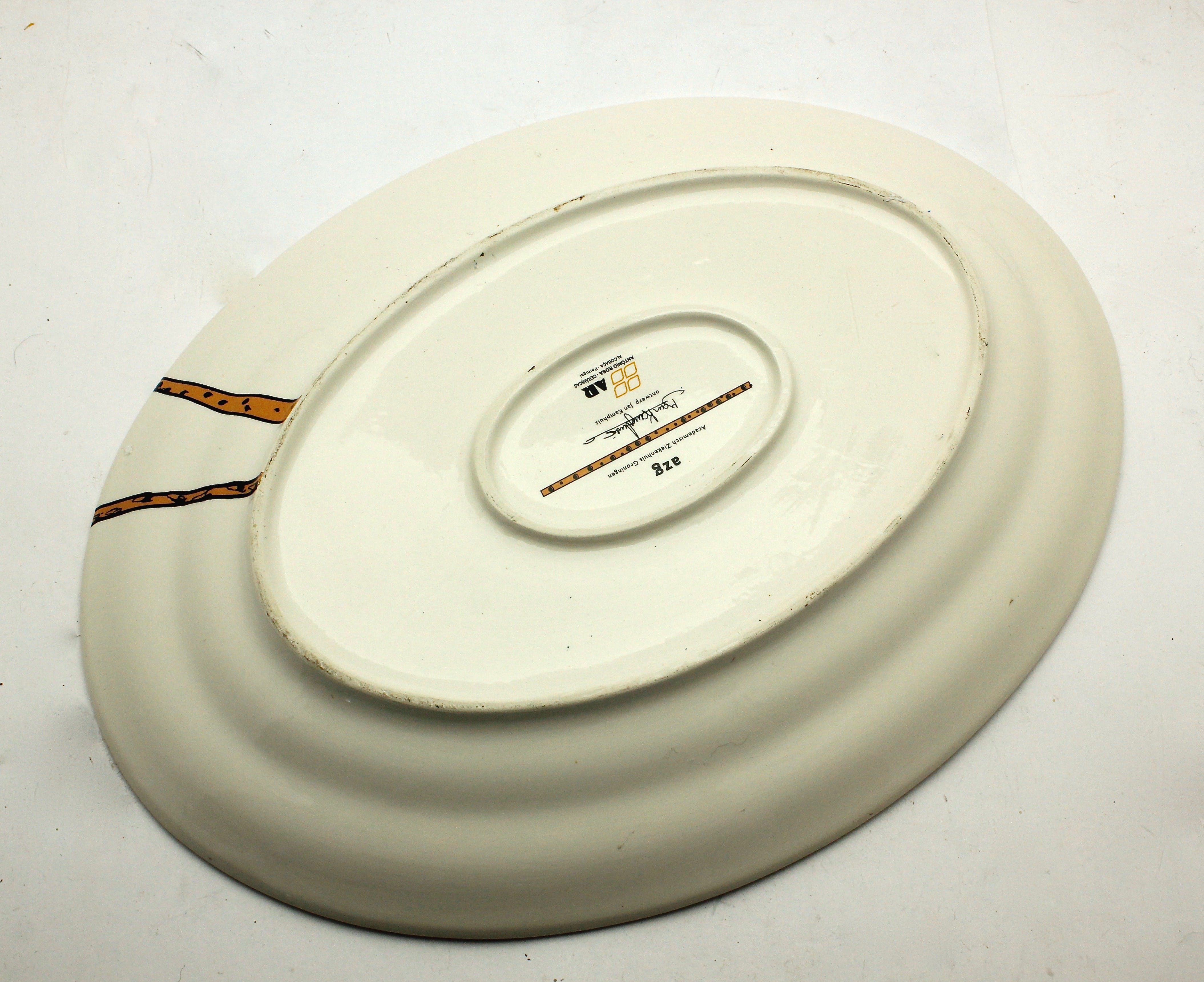 Jan Kamphuis - Grote schaal met floraal decor - 1980's kopen? Bied vanaf 9!