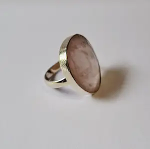 Nieuwe Mooie zilveren ring gezet met facetgeslepen Rozenkwarts. kopen? Bied vanaf 60!