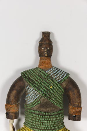 Namchi - Vruchtbaarheidspop van hout en kralen kopen? Bied vanaf 1!