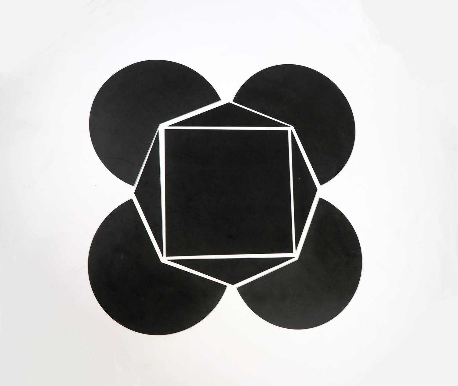 Jeroen van Rijn - Geometrisch vloerobject van rubber verkocht voor € 1!