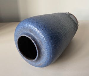 Pieter Groeneveldt - Vaas model 160 met blauw druipglazuur kopen? Bied vanaf 50!