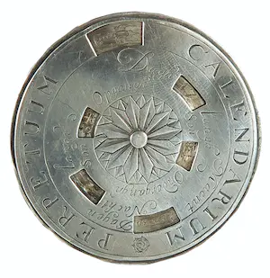 Zilveren eeuwigdurende kalender 'Calendarium Perpetuum' (ca. 1700) kopen? Bied vanaf 500!