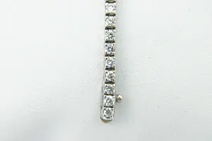 Chique Wit-gouden (14krt) & diamanten (2.40ct) "Tennis" dames-armband kopen? Bied vanaf 680!