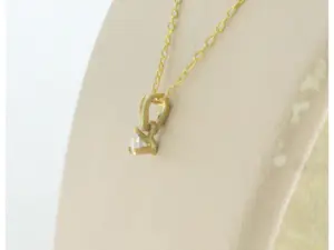 14k geelgouden collier met hanger bezet met briljant geslepen diamant 0,10ct kopen? Bied vanaf 170!