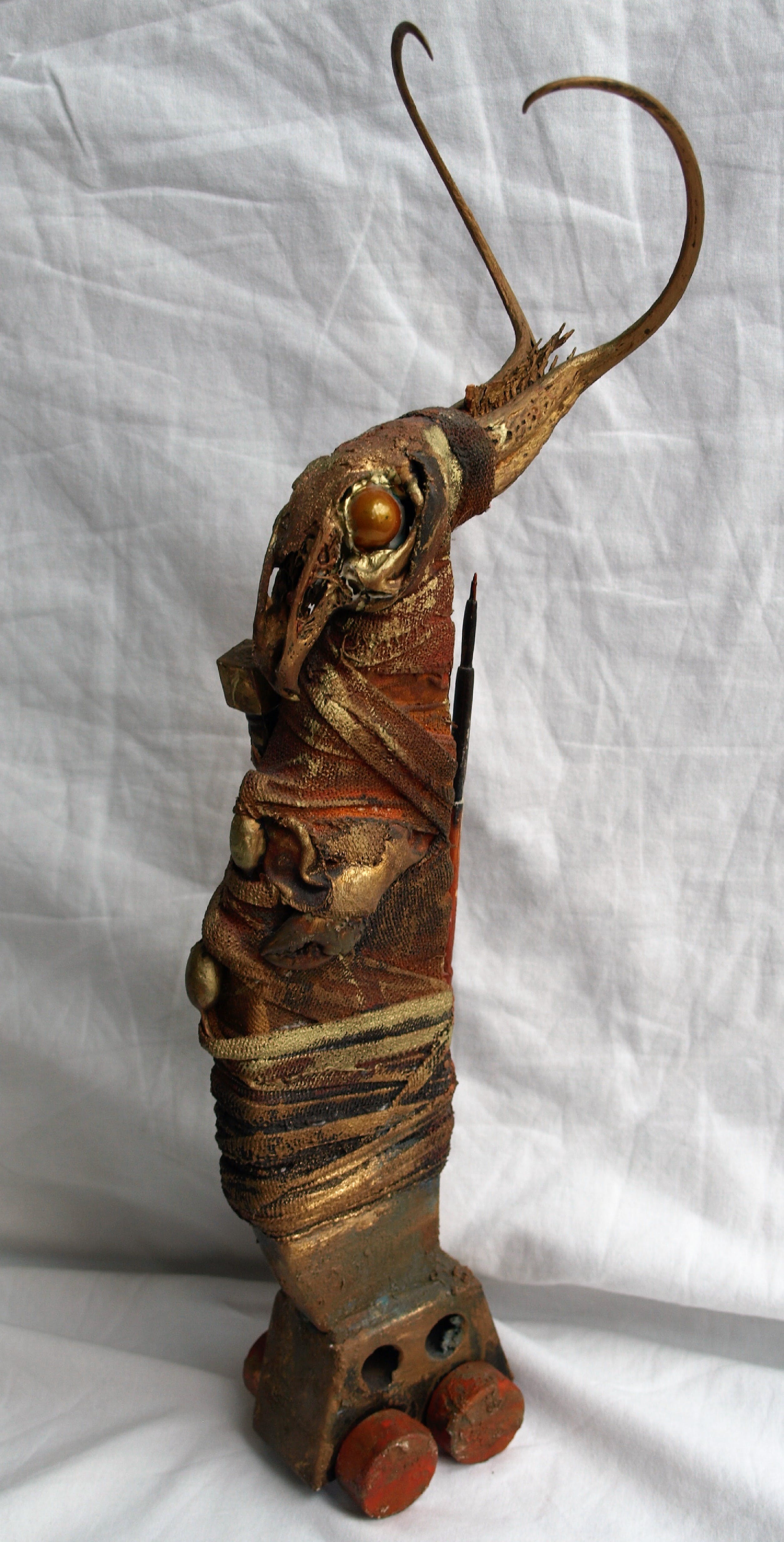 Niek Bruynzeel - Beeld , assemblage van gevonden materialen  kopen? Bied vanaf 60!