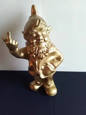 Niet of onleesbaar gesigneerd - Fraaie vergulde "Fuck" kabouter kopen? Bied vanaf 1!