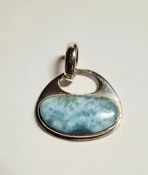 Buy Nieuwe zilveren hanger met larimar? Bid from 40!