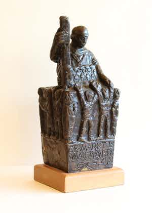Niel Steenbergen - Bronzen beeld De Marskramer, oorspronkelijk ontwerp 1965 verkocht voor € 450!