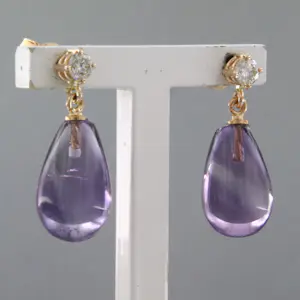 18k gouden oorhangers met amethist en briljant geslepen diamant tot. 0.22ct kopen? Bied vanaf 460!