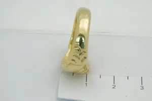 57 - Grote en fraai bewerkte 18 krt geel gouden Surinaamse vriendschaps-ring kopen? Bied vanaf 480!