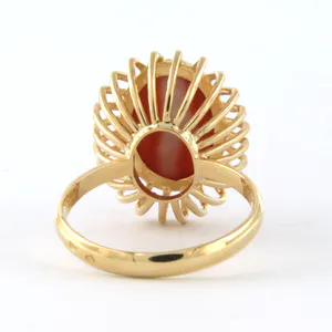 18k geel gouden ring bezet met een koraal - ringmaat 18.25(57) kopen? Bied vanaf 260!