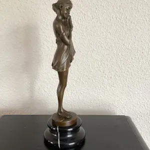 Demetre Haralamb Chiparus - Het verdrietige meisje kopen? Bied vanaf 120!