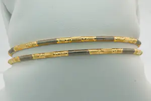 Acheter28 - Set van TWEE hoog-gehalte 22Krt bicolor gouden "rinkel" armbanden? Enchérissez de 1080!