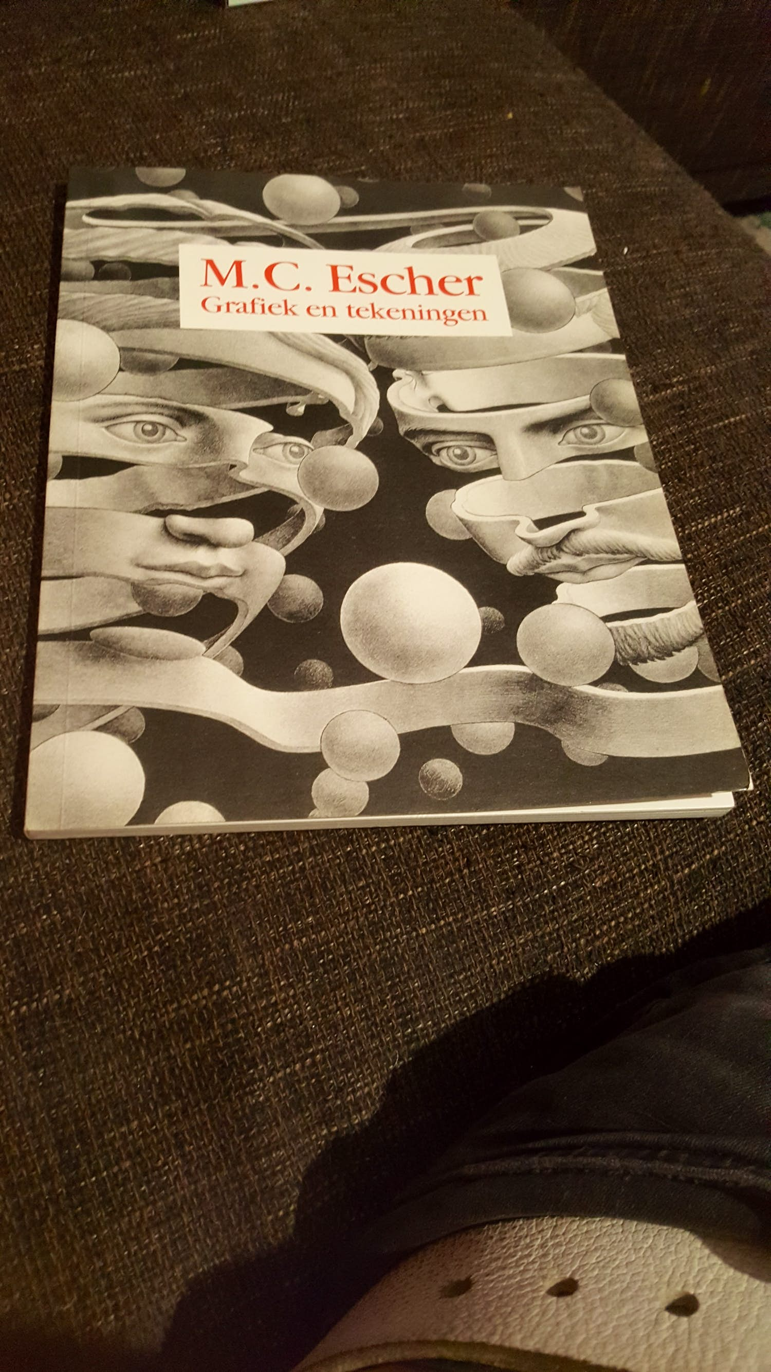 M.C. Escher - Grafiek en tekeningen. kaufen? Bieten Sie von 1!