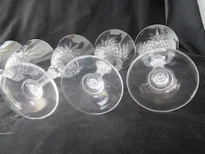 Niet of onleesbaar gesigneerd - 6 grote kristallen glazen kopen? Bied vanaf 1!