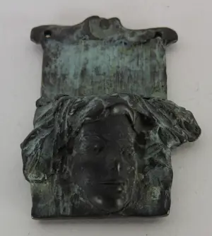 Mieke Oldenburg - Drie bronzen beeldjes, Vrouwfiguren kopen? Bied vanaf 150!