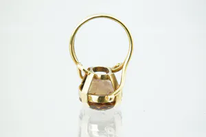 Eyecatcher! Vintage 14krt gouden designring met gefacett. "whiskey" Kwarts steen kopen? Bied vanaf 190!