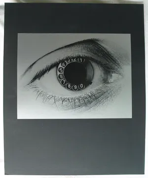 Hans Zeegers - Foto , Mijn mobiele telefoon – jaren ‘80 - 30 x 40 cm kopen? Bied vanaf 1!