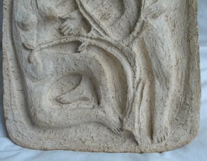 Klaas Pijlman - Plaquette van witte Chamotte / Aardewerk – Adam & Eva - ca. 1970 kopen? Bied vanaf 1!